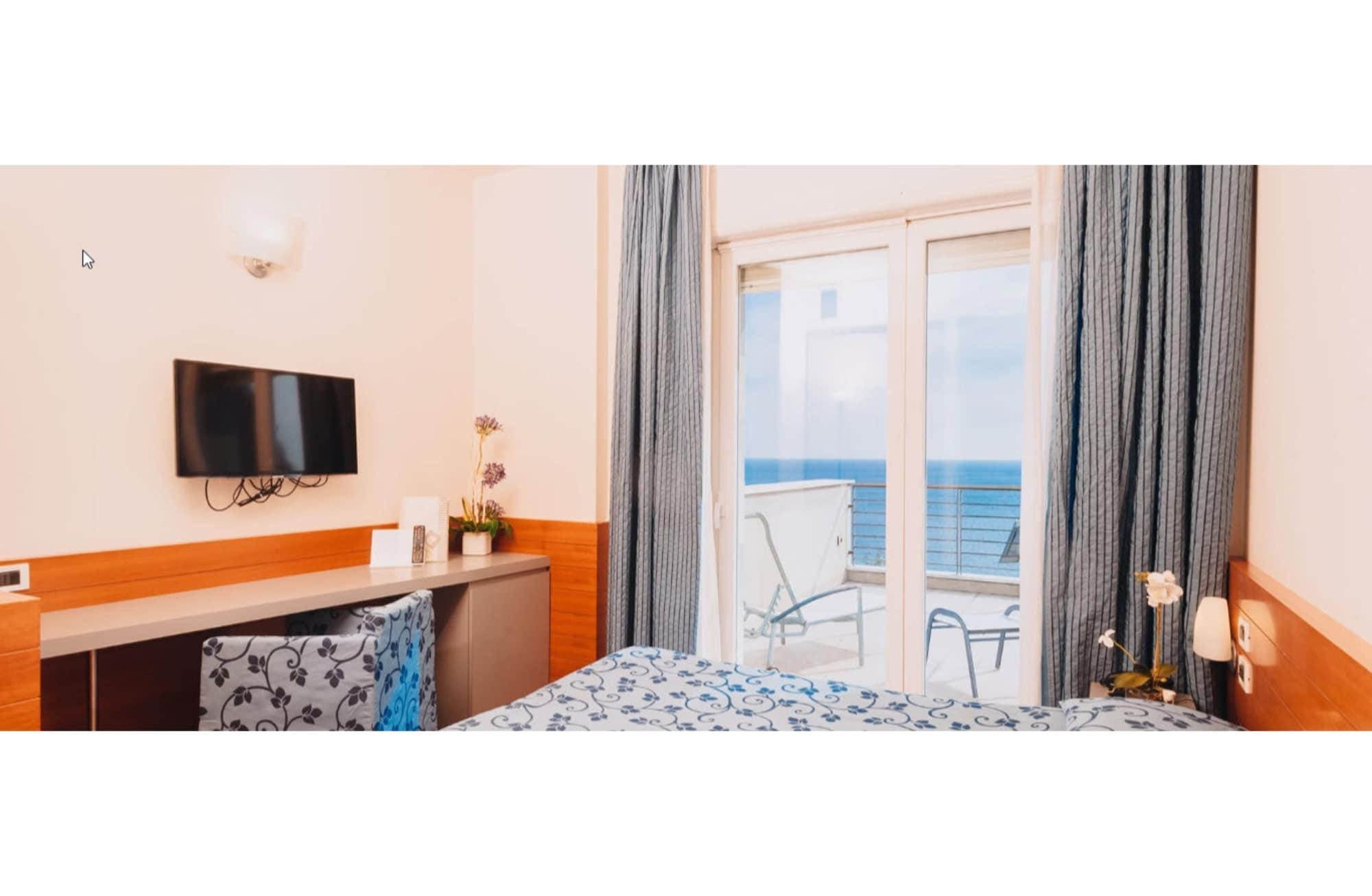 Hotel Le Roi Varazze Buitenkant foto