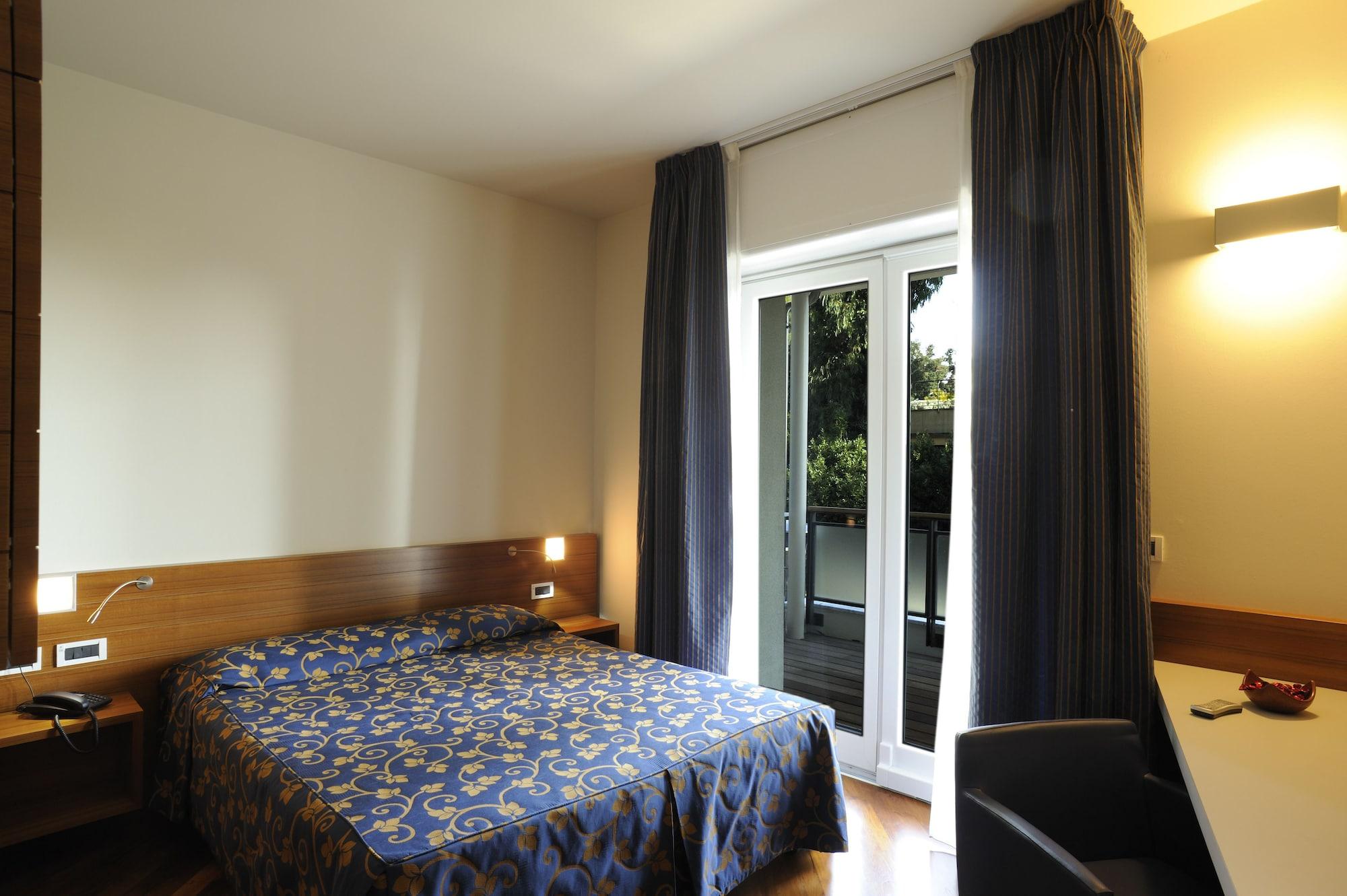 Hotel Le Roi Varazze Buitenkant foto